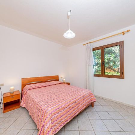 Appartamento Residenziale Trilocale 6 Posti Letto Via Sardegna San Teodoro Exterior photo