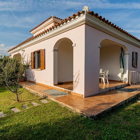 Appartamento Residenziale Trilocale 6 Posti Letto Via Sardegna San Teodoro Exterior photo