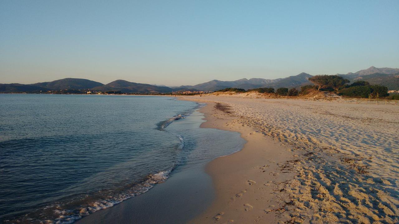 Appartamento Residenziale Trilocale 6 Posti Letto Via Sardegna San Teodoro Exterior photo