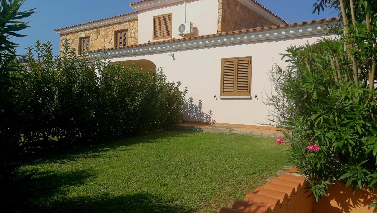 Appartamento Residenziale Trilocale 6 Posti Letto Via Sardegna San Teodoro Exterior photo