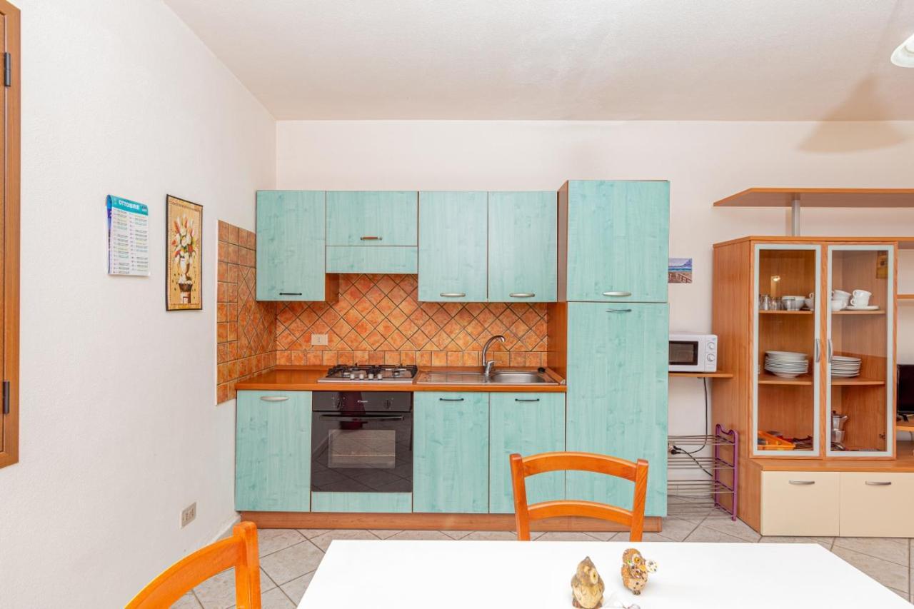 Appartamento Residenziale Trilocale 6 Posti Letto Via Sardegna San Teodoro San Teodoro  Exterior photo