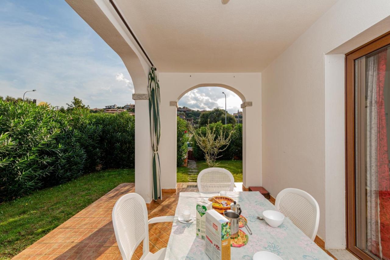 Appartamento Residenziale Trilocale 6 Posti Letto Via Sardegna San Teodoro Exterior photo
