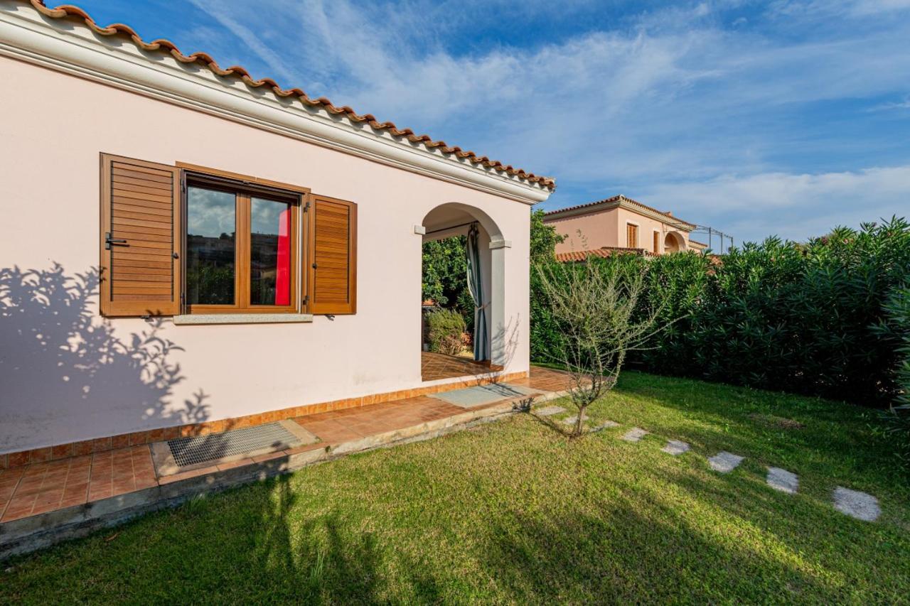 Appartamento Residenziale Trilocale 6 Posti Letto Via Sardegna San Teodoro Exterior photo