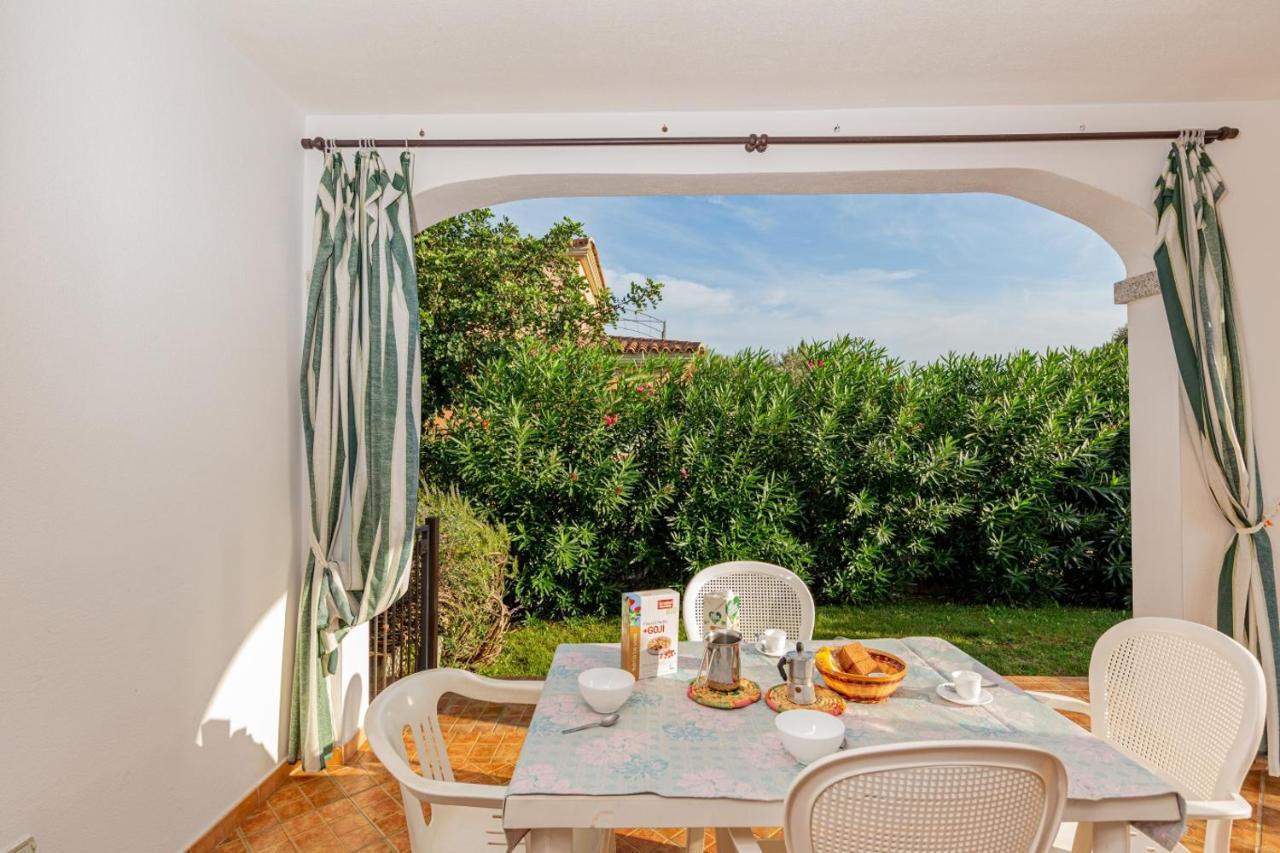 Appartamento Residenziale Trilocale 6 Posti Letto Via Sardegna San Teodoro Exterior photo