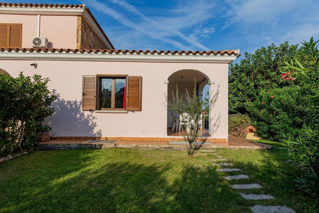 Appartamento Residenziale Trilocale 6 Posti Letto Via Sardegna San Teodoro Exterior photo
